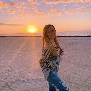 Meet your Posher, Candi